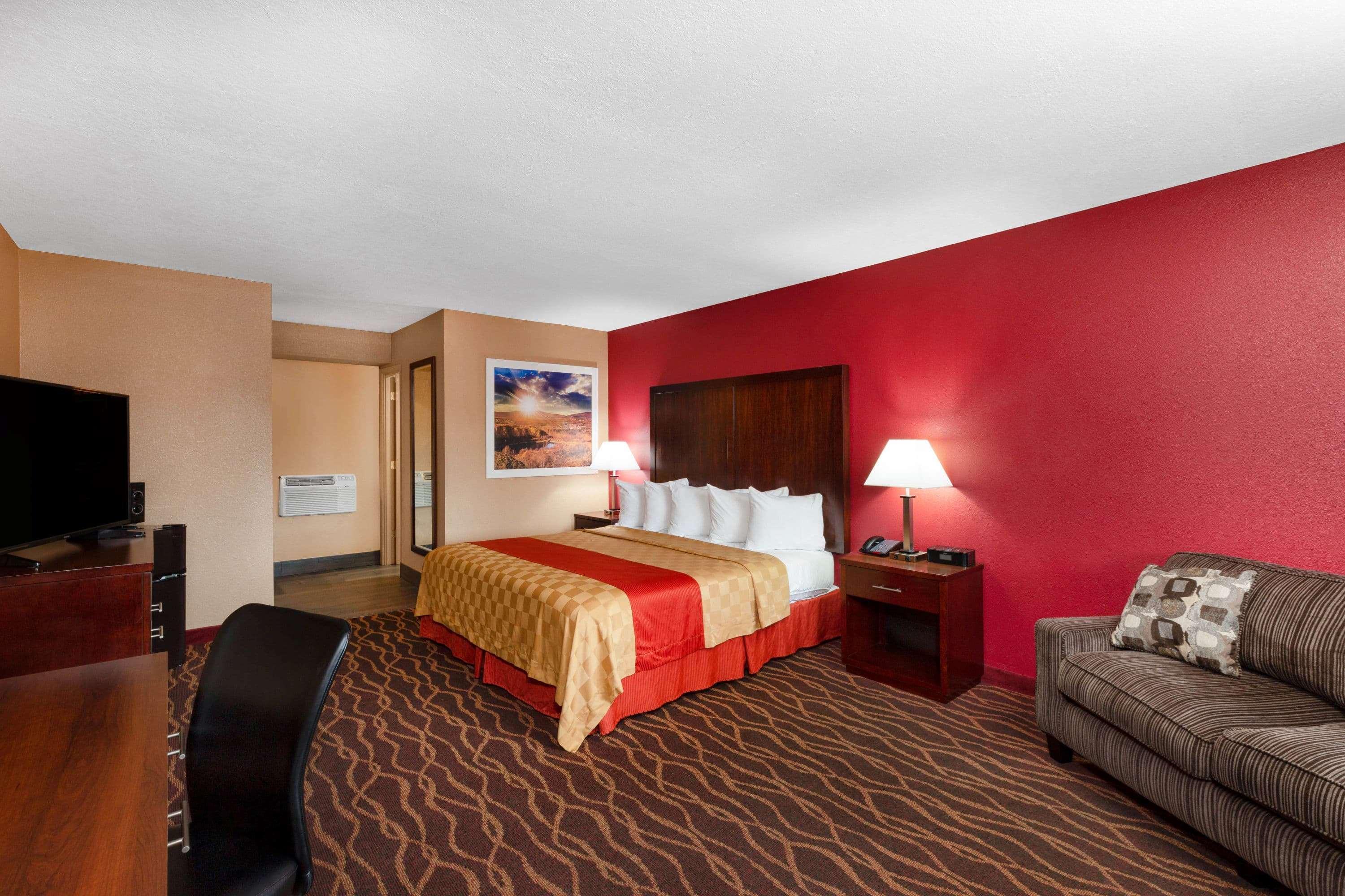 Days Inn By Wyndham Roseburg Esterno foto