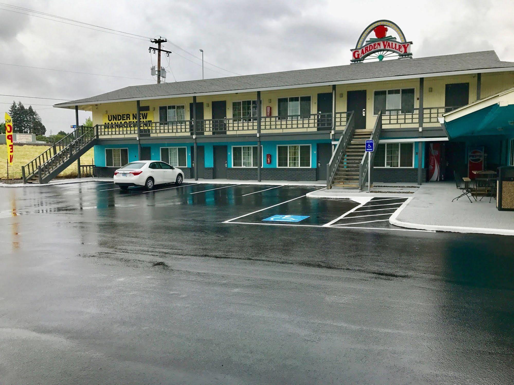 Rosewood Inn & Suites Roseburg Esterno foto