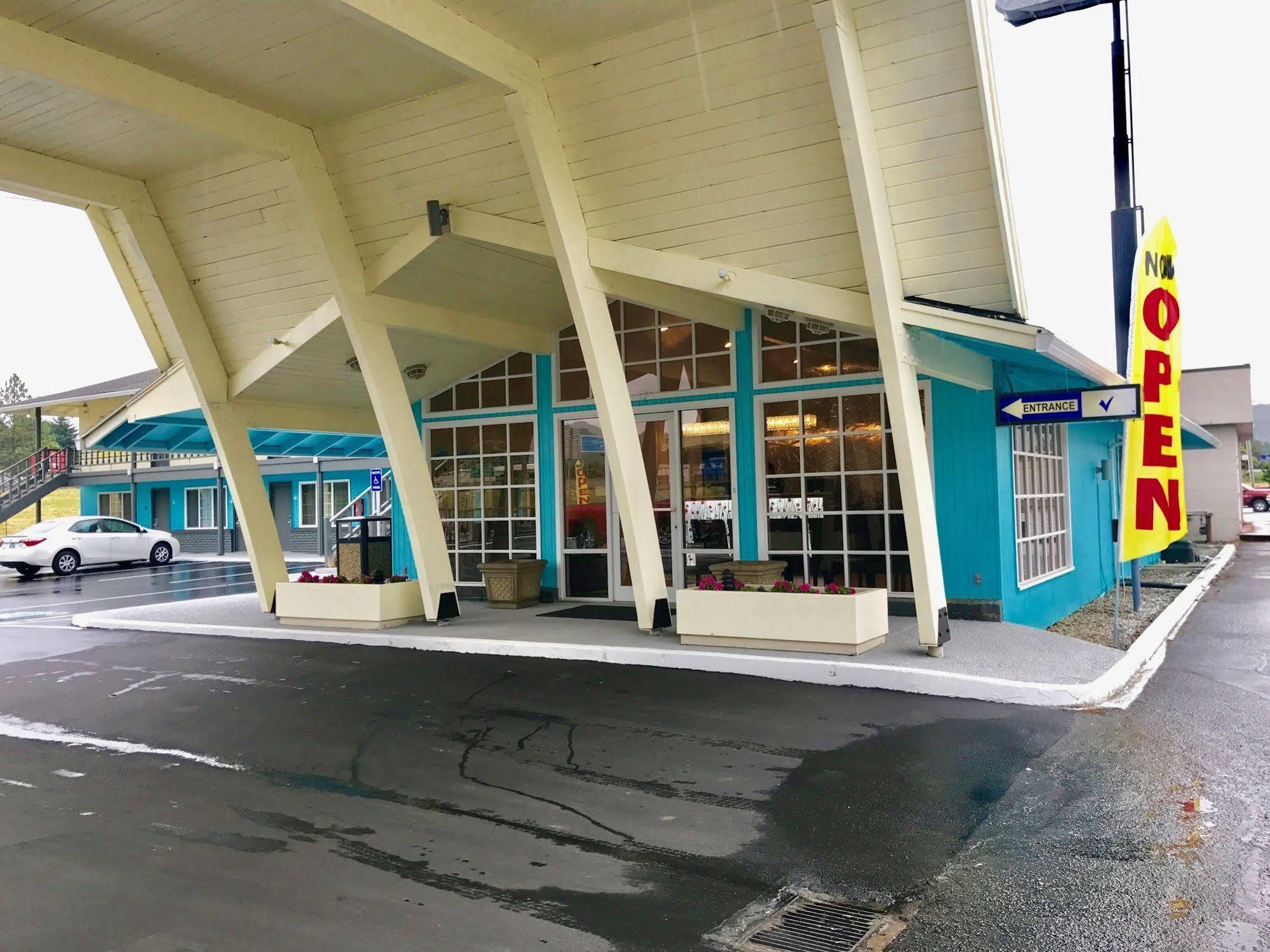 Rosewood Inn & Suites Roseburg Esterno foto